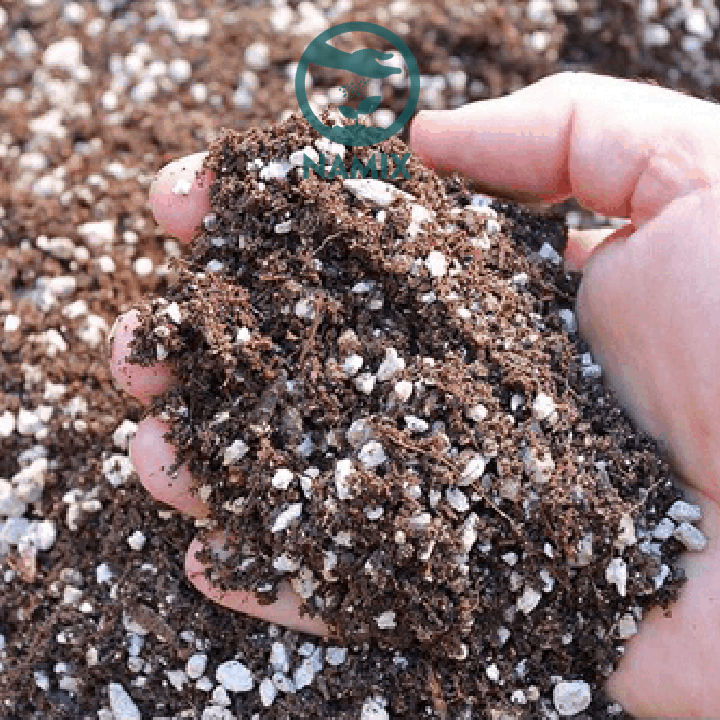 Đá Perlite trân châu với cấu tạo đặc biệt trộn cùng đất trồng hiệu quả